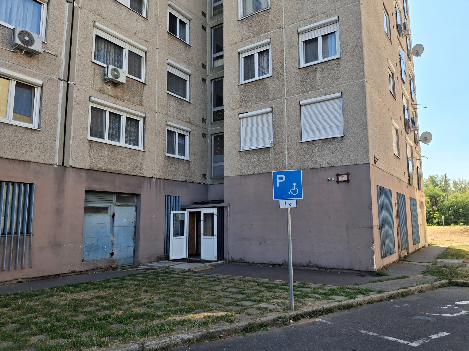 MÁJUS 1TÉR 5 ELSŐ EMELET
